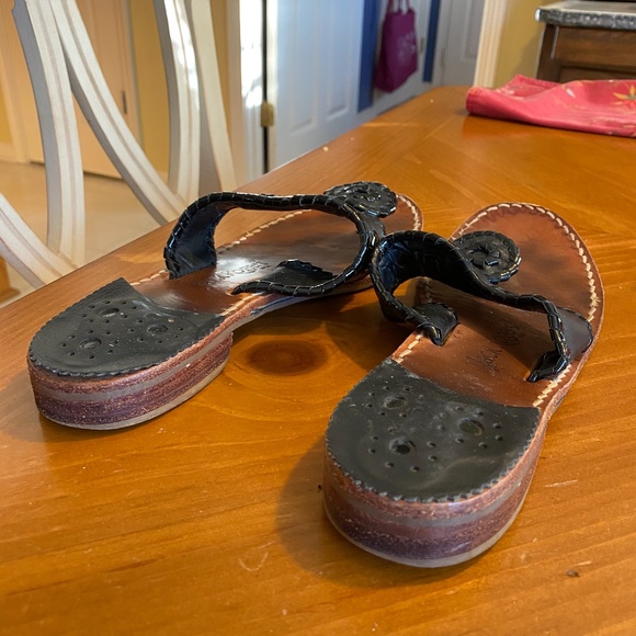 Sandals - Picture 7 of 8